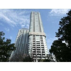Tokyo Twin Parks Right Wing - Tokyo Twin Parks tower exterior